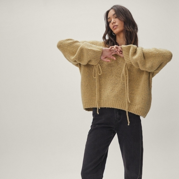 NEW Nasty Gal Collection Ruched Drawstring Sleeve V Neck Sweater Sz S - Picture 1 of 9